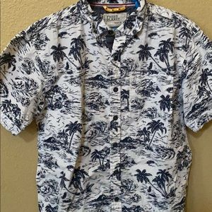 (this a bundle items)High top Levi's shoes, bottom shirt, and Ripped jean